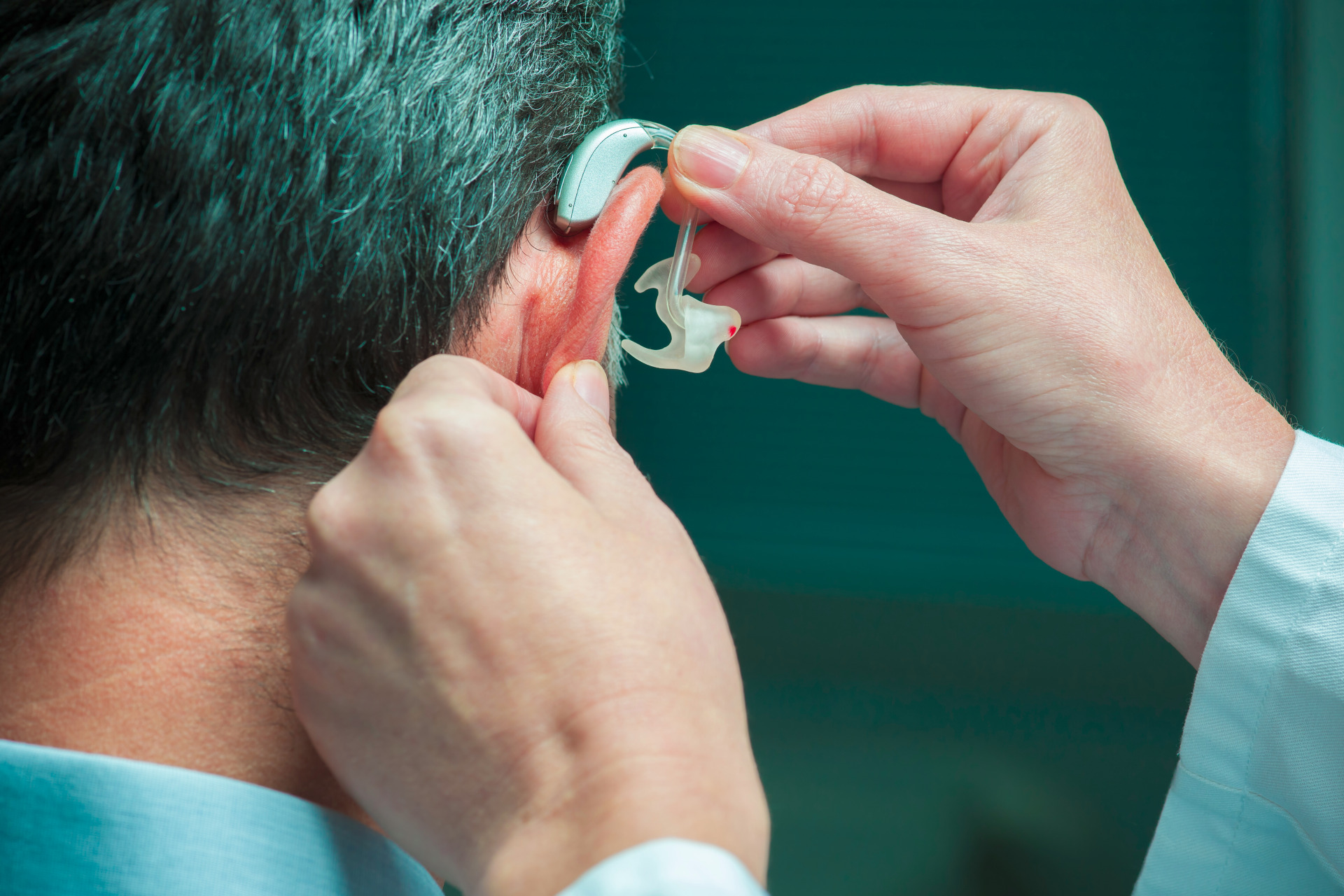 How Audiologists at Écoutez Manage Tinnitus